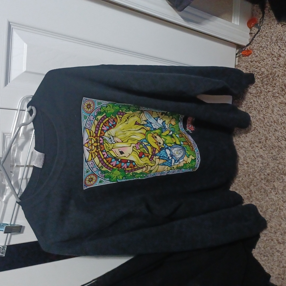 Hot Topic Legend Of Zelda Wind Waker Sweatshirt